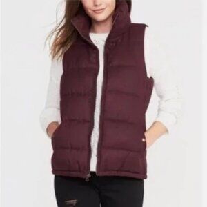 Old Navy Women’s Sz XL Maroon Puffer Vest Full Zip Snap Pockets Fleece Lined